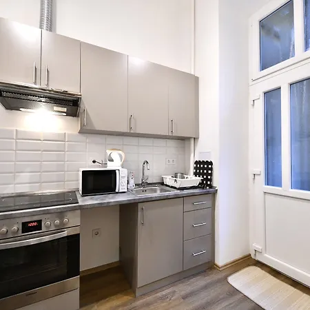 Cosy Flat In Kiraly Str, King Budapest