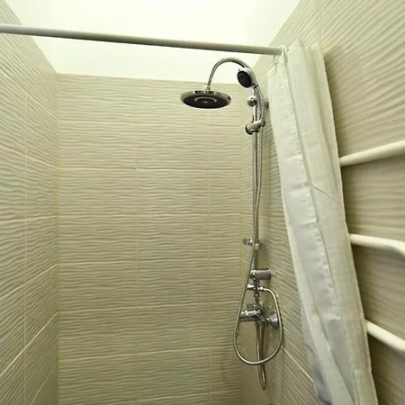 Lejlighed Cosy Flat In Kiraly Str, King