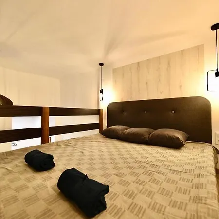 Cosy Flat In Kiraly Str, King Апартаменты